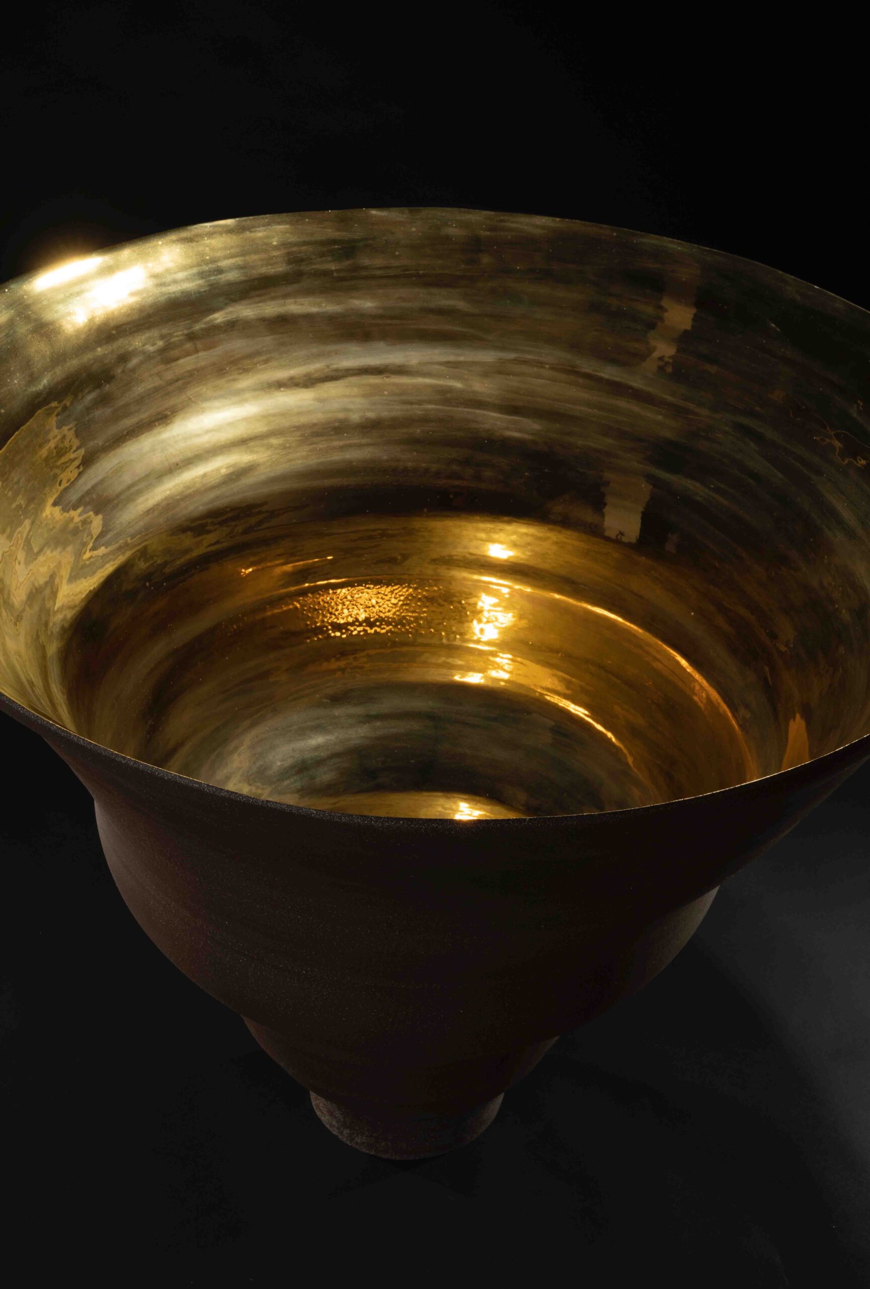 Elysia Athanatos - Containing Light 2